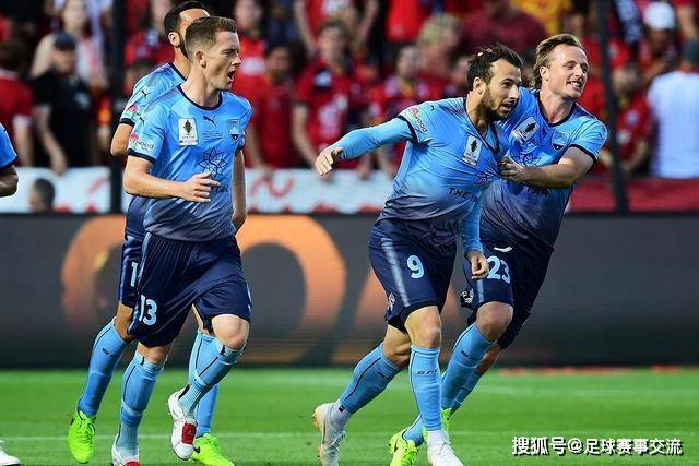 与杜锋分道扬镳，广东换上能专心带队的新教练组