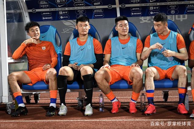 杜锋朱芳雨相继离队 周鹏有望出任广东男篮主教练